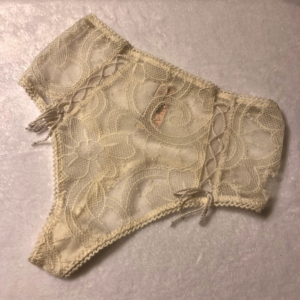 Victoria’s Secret NWT High Waist Thong